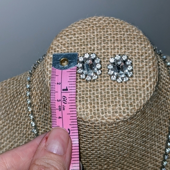 Art Deco Rhinestone Necklace V Cut & Med Stud Earrings 1930-1950s - Picture 4 of 7